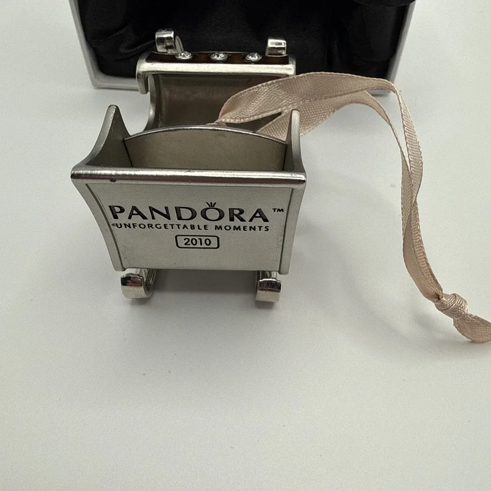 Pandora 2010 sleigh
